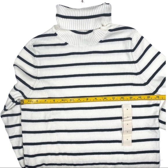 A New Day Cream Striped Long Sleeve Sweater Medium - Picture 4 of 11